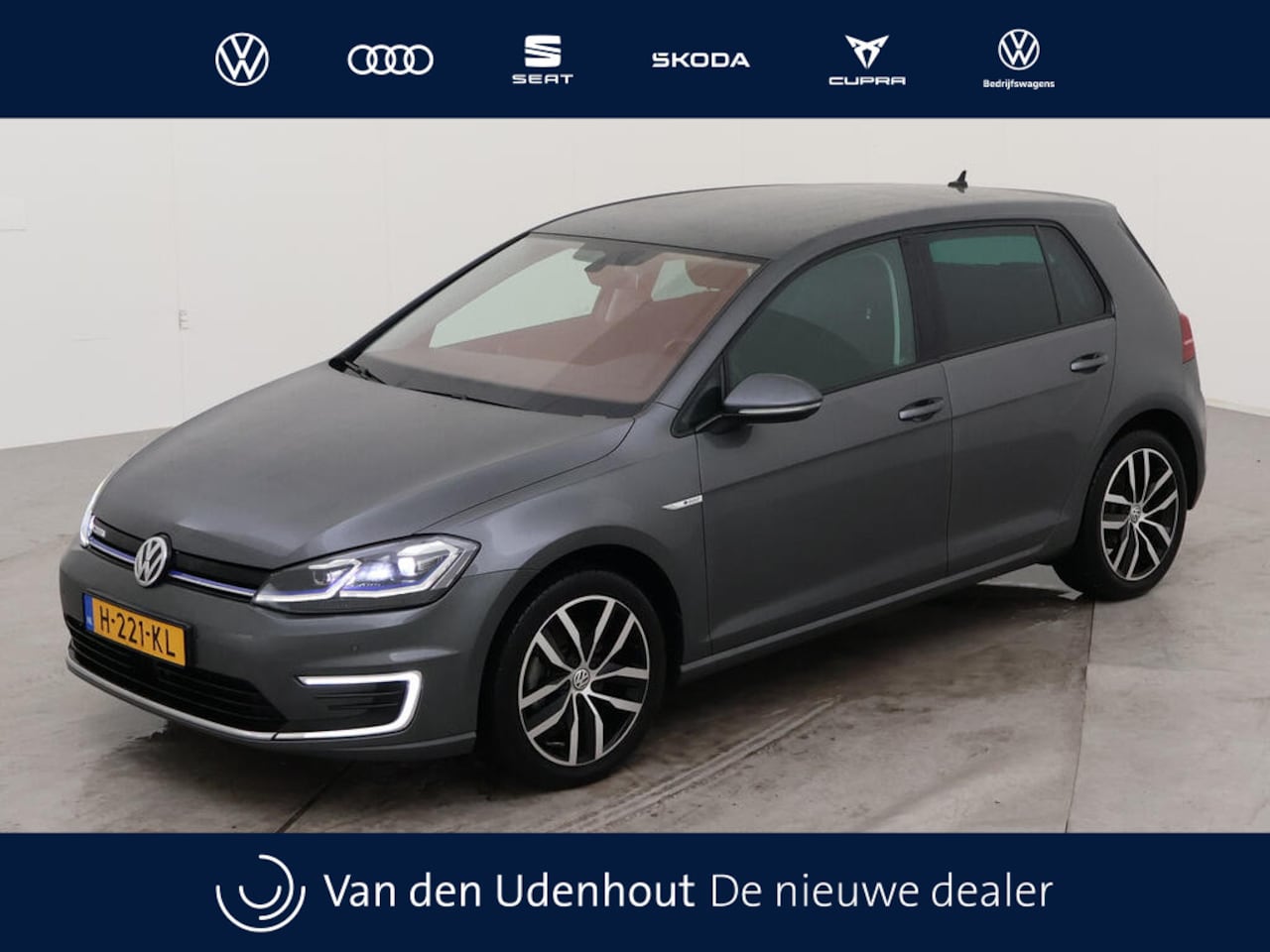 Volkswagen e-Golf - E-DITION | Warmtepomp | Discover Pro | Leer | Verwacht - AutoWereld.nl