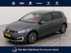 Volkswagen e-Golf - E-DITION | Warmtepomp | Discover Pro | Leer | Verwacht