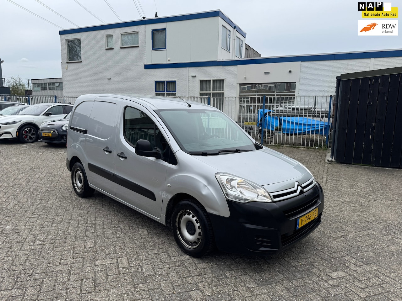 Citroën Berlingo - 1.6 BlueHDI 75 Club 1.6 BlueHDI 75 Club - AutoWereld.nl