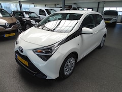 Toyota Aygo - 1.0 VVT-i x-play limited Carplay, Airco, Etc