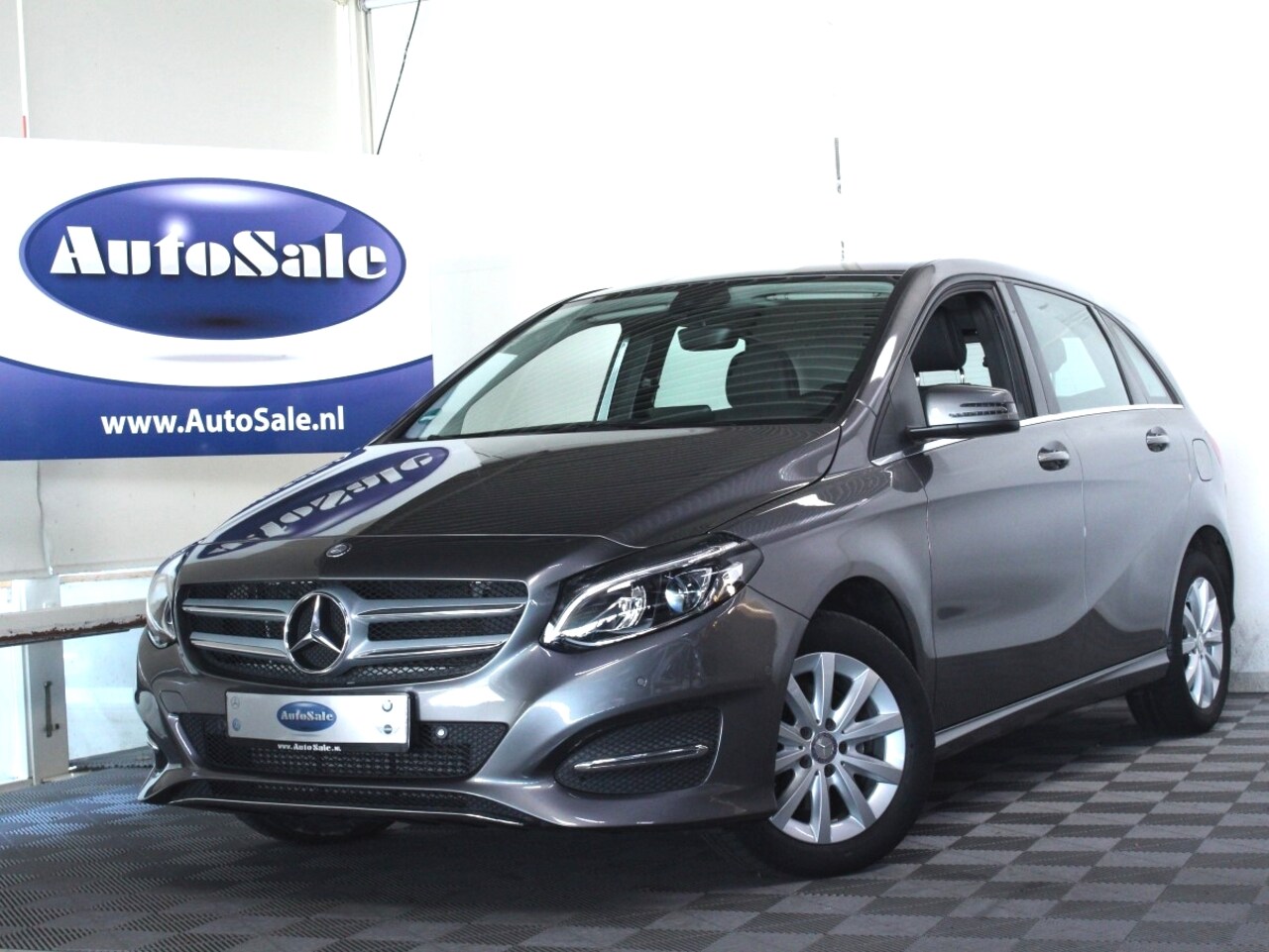Mercedes-Benz B-klasse - 200 Prestige AUT LEDER MEMORY NAVI LED STOELVW CLIMA '16 - AutoWereld.nl