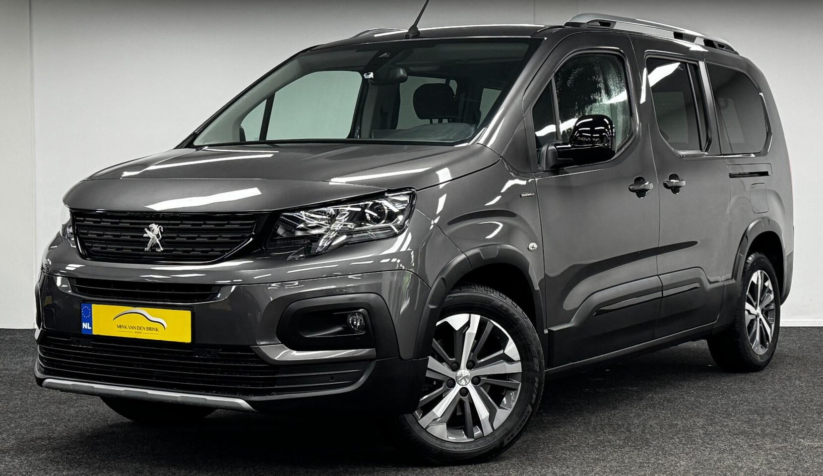 Peugeot Rifter Long - 1.2 Puretech Long GT-Line*Automaat*Navi*Camera*Carplay - AutoWereld.nl