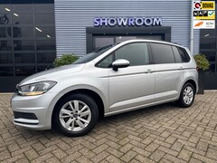Volkswagen Touran - 1.5 TSI Comfortline Business 7p 150PK| Elektrische Trekhaak|Apple carplay|Cruise
