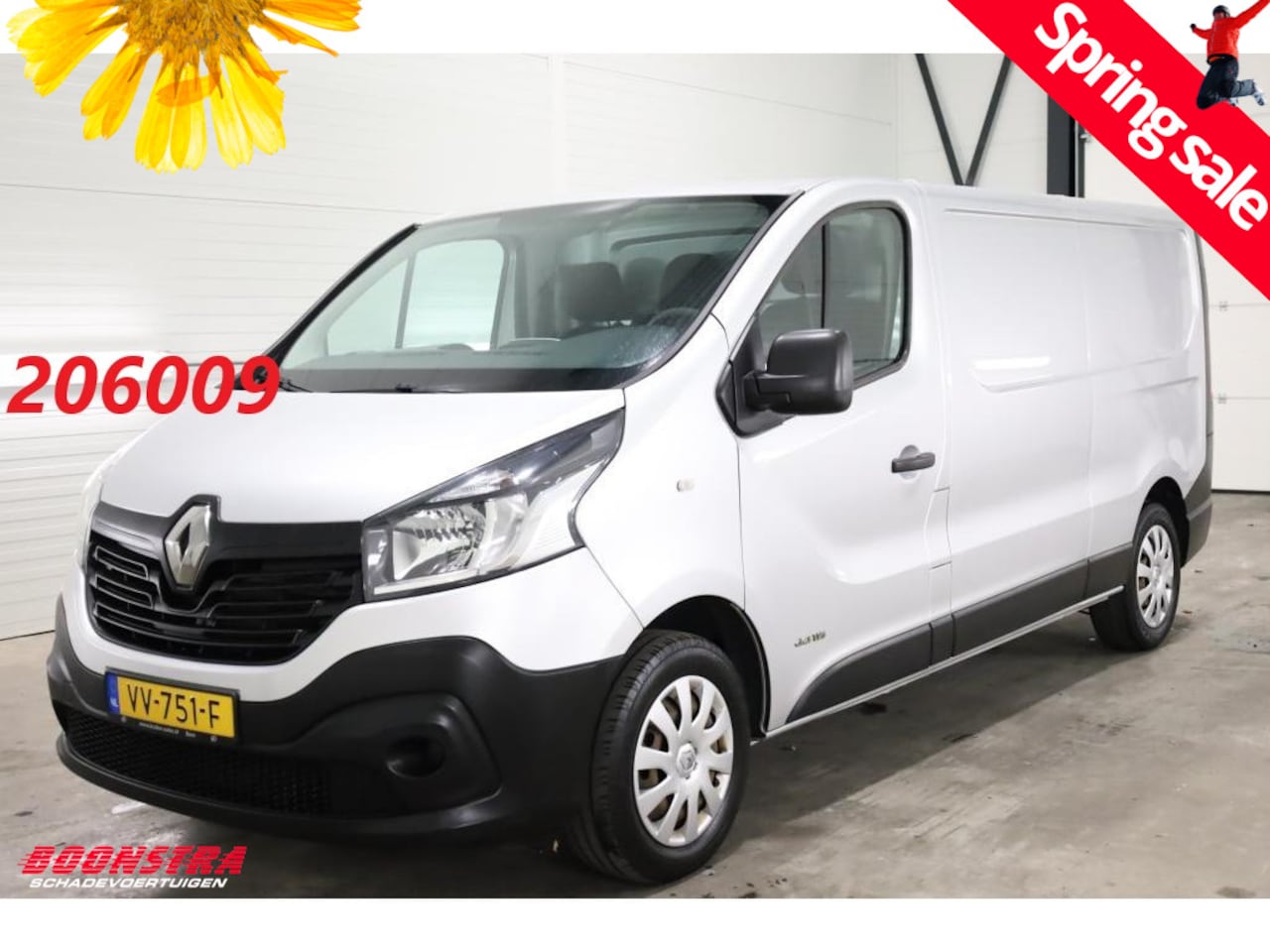 Renault Trafic - 1.6 dCi T29 L2-H1 Airco Navi Cruise PDC AHK - AutoWereld.nl