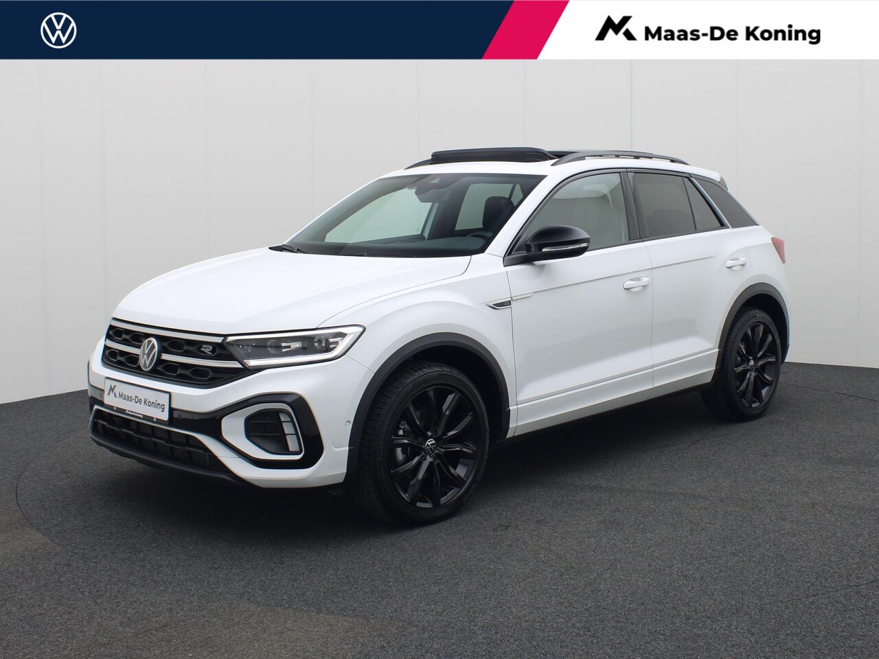 Volkswagen T-Roc - 1.5TSI/150PK R Line Blackstyle DSG · Panoramadak · Camera + Parkeersensoren · Stoel- & stu - AutoWereld.nl