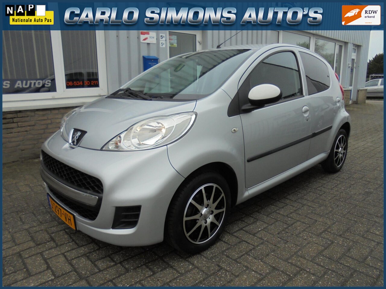 Peugeot 107 - 1.0 5-deurs/urban move/airco - AutoWereld.nl