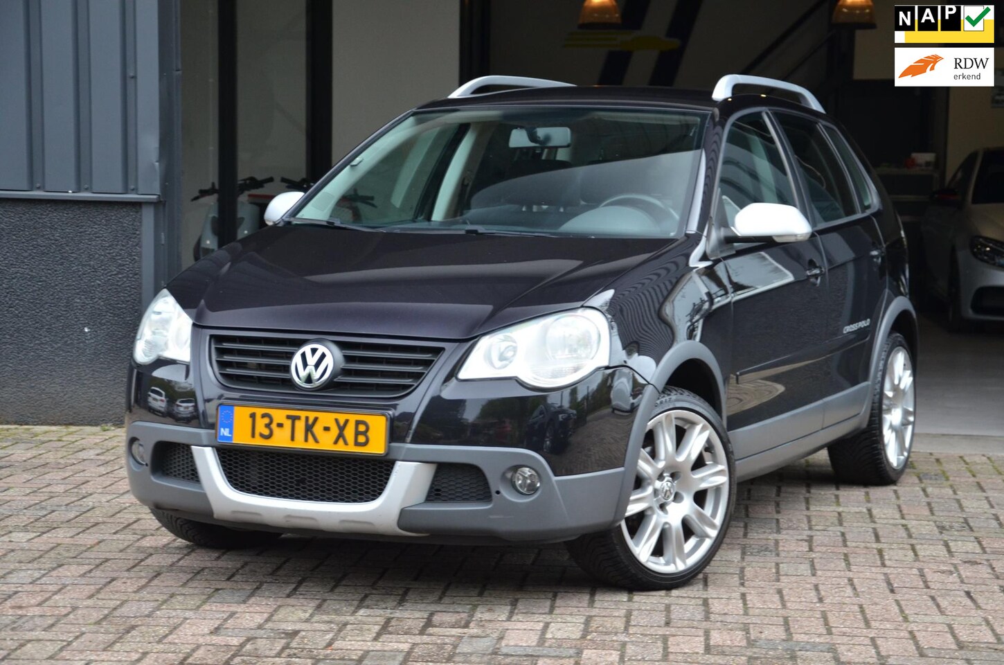 Volkswagen Polo - 1.4-16V Cross CLIMA|CRUISE C.|17 INCH|ZEER NETJES - AutoWereld.nl