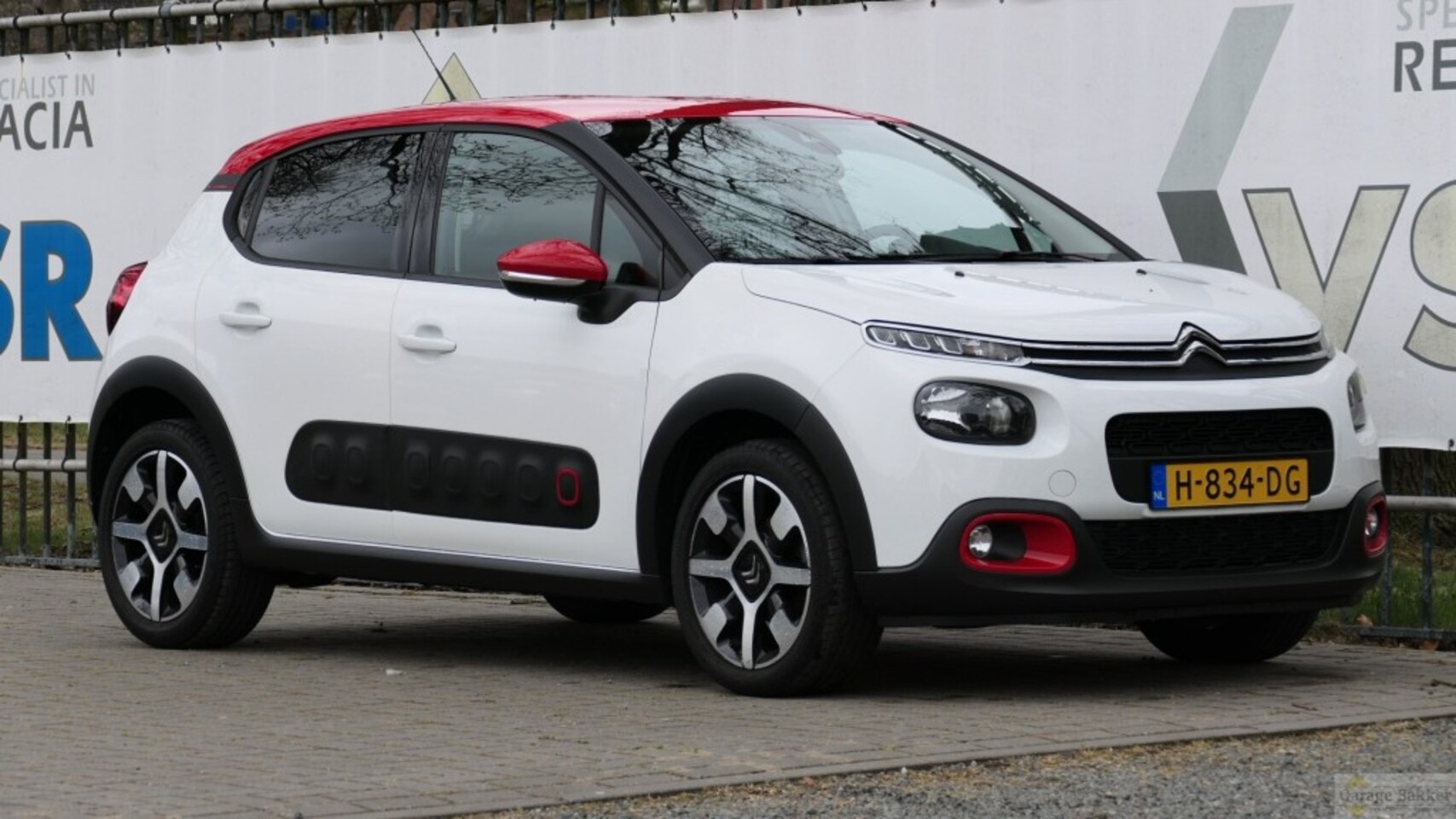 Citroën C3 - 1.2 PureTech Shine 1.2 PureTech Shine - AutoWereld.nl