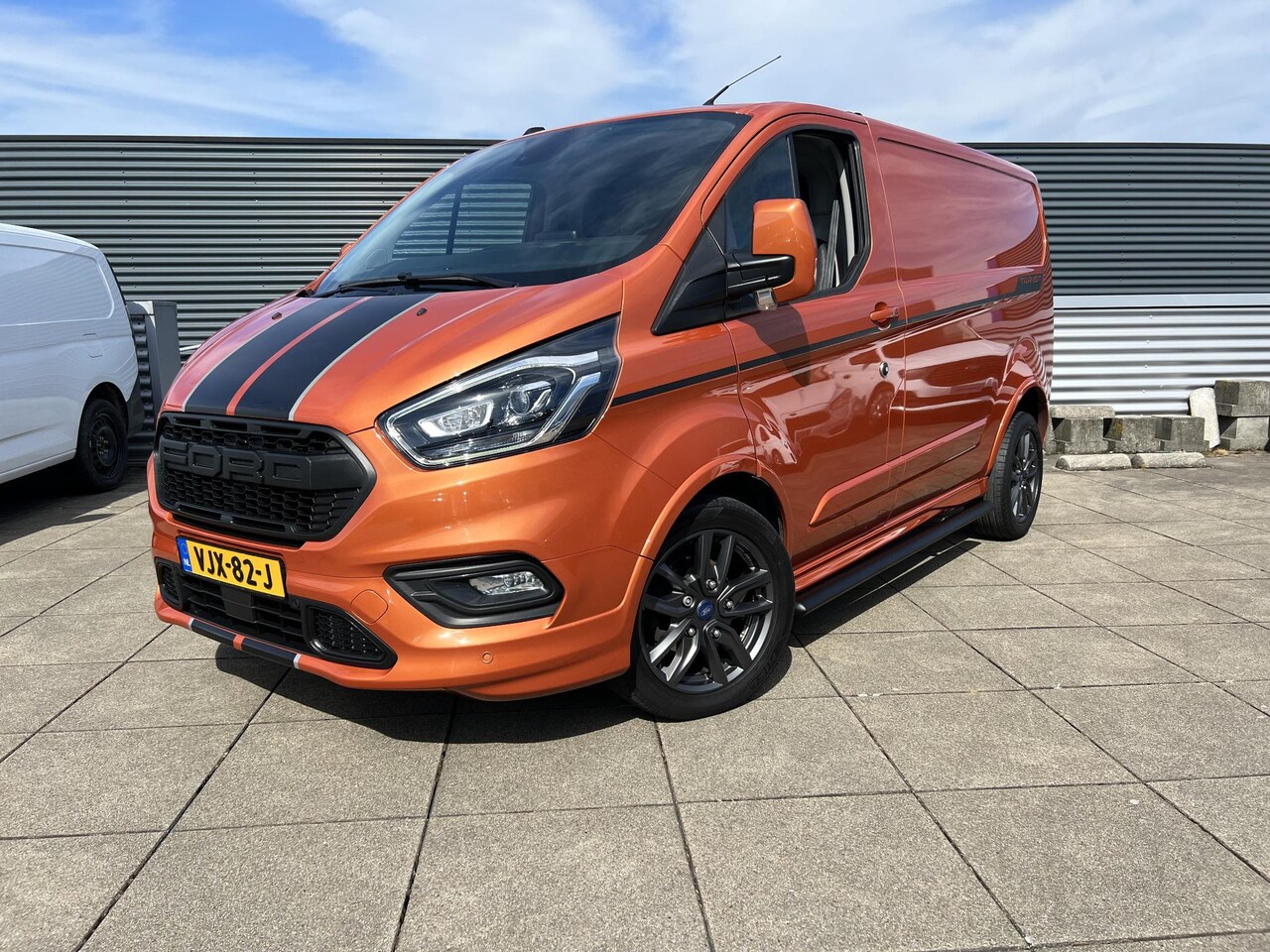 Ford Transit Custom - 290 2.0 TDCI L1H1 Sport 290 2.0 TDCI L1H1 Sport - AutoWereld.nl