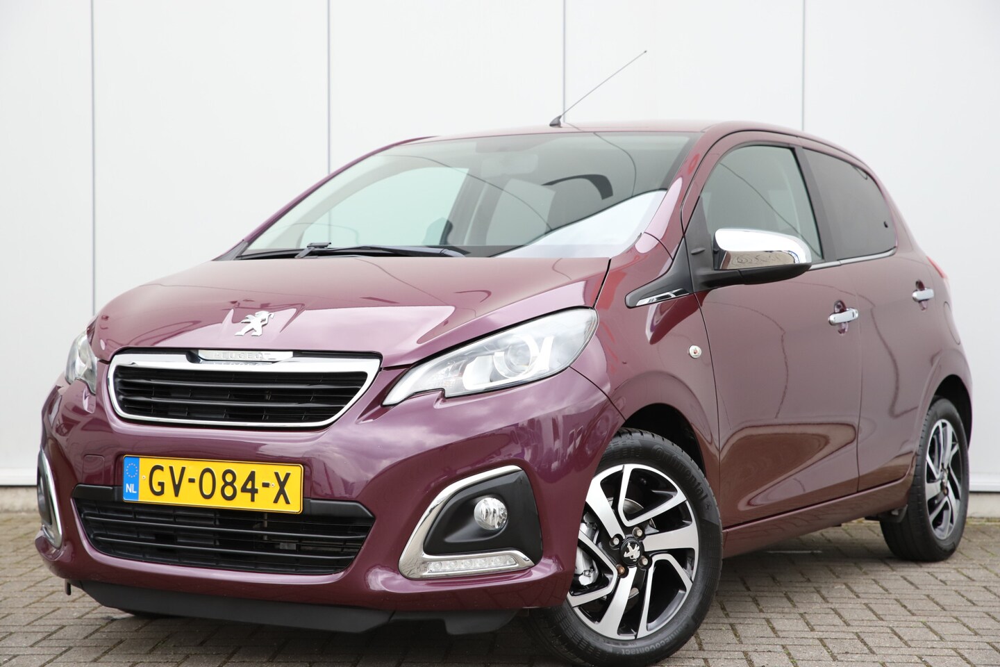 Peugeot 108 - 1.0 e-VTi Première Camera | Keyless | LMV | 42.000 KM !! - AutoWereld.nl