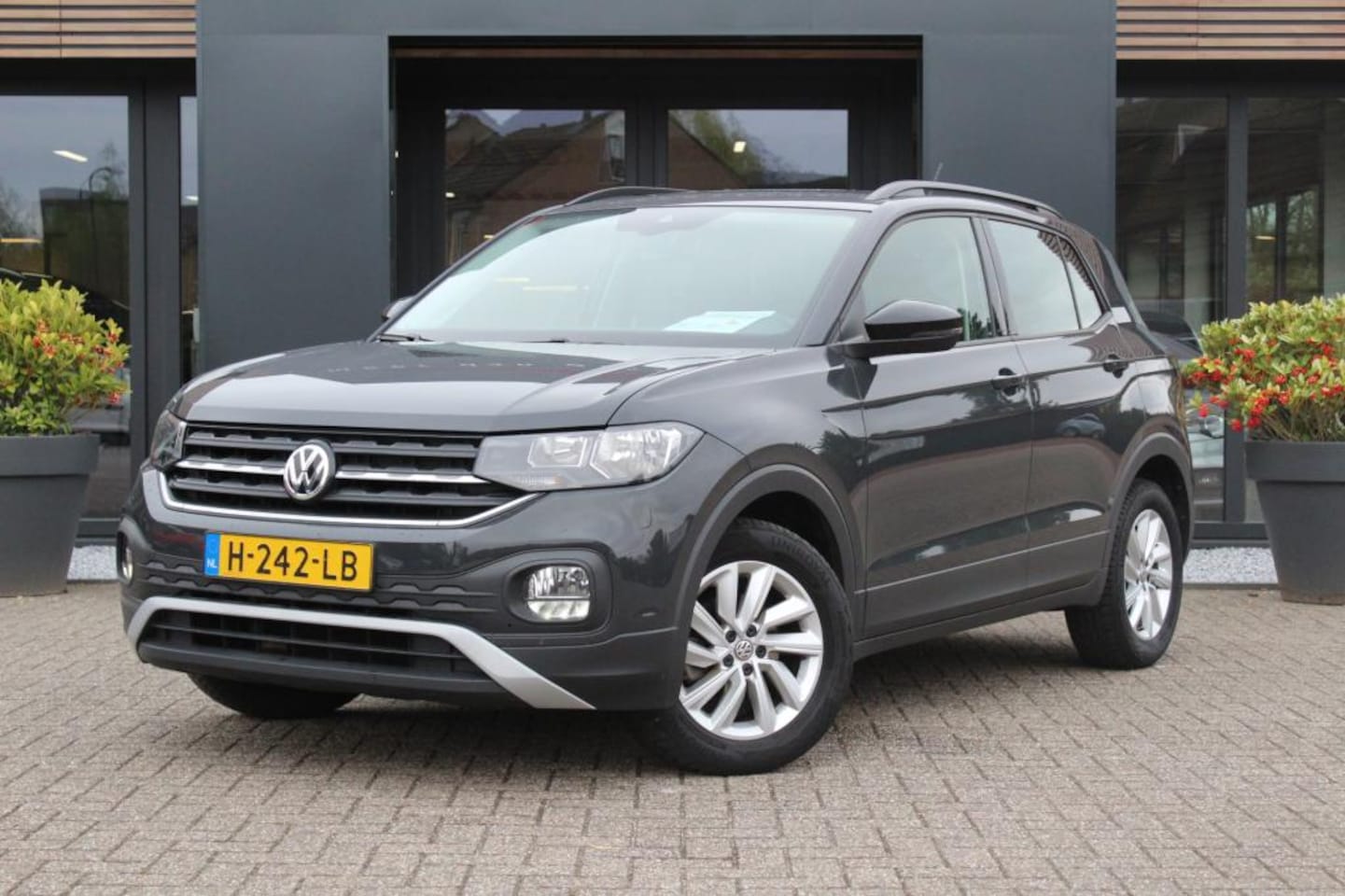 Volkswagen T-Cross - T-Cross 1.0 TSI 95pk Life Business - AutoWereld.nl