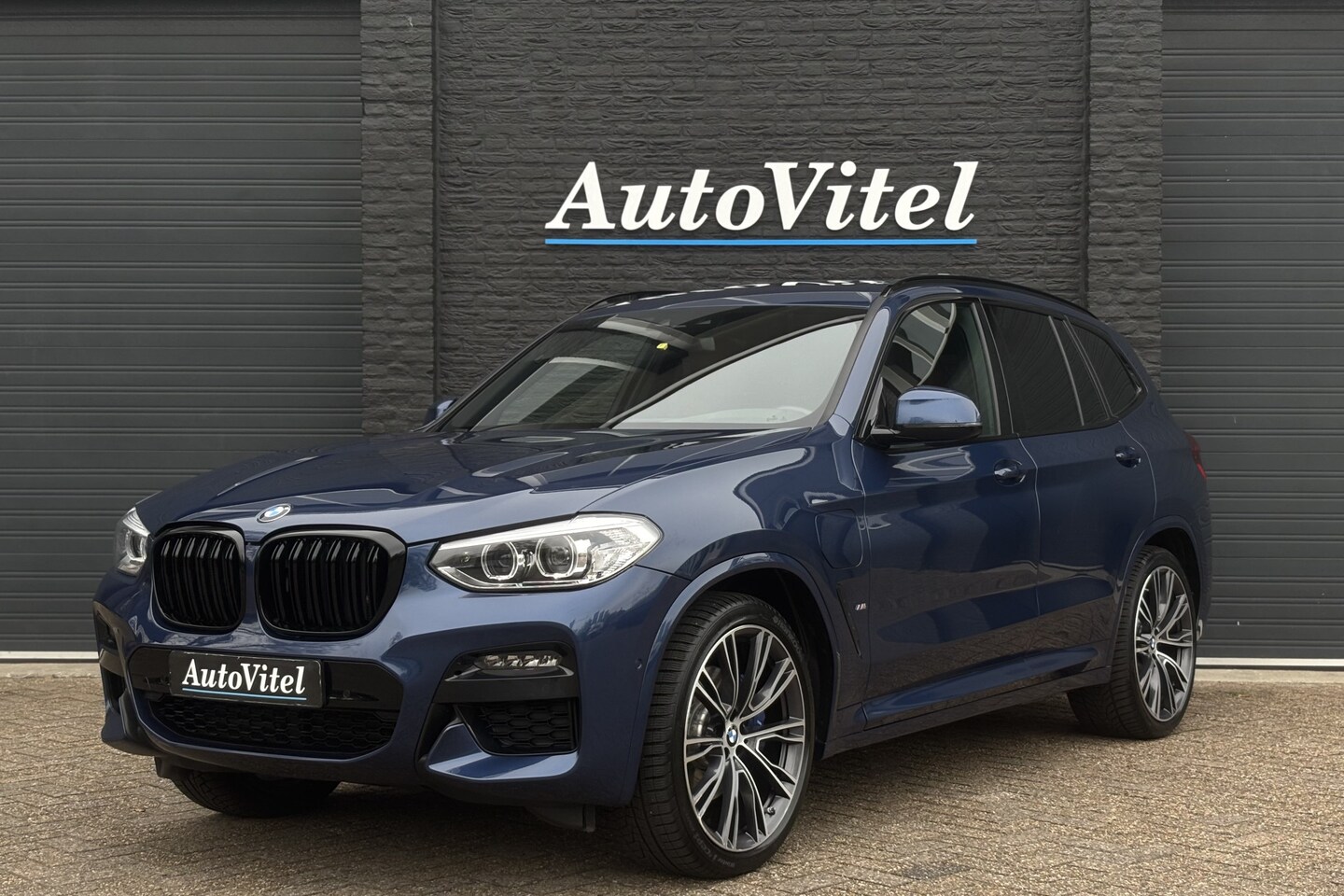 BMW X3 - xDrive30e M Sport | Panodak | Leder | Camera | 21" velgen | Apple Carplay - AutoWereld.nl