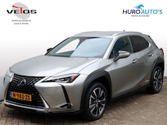 Lexus UX - 250h Preference Line | Stoelverwarming | Parkeersensoren | Trekh