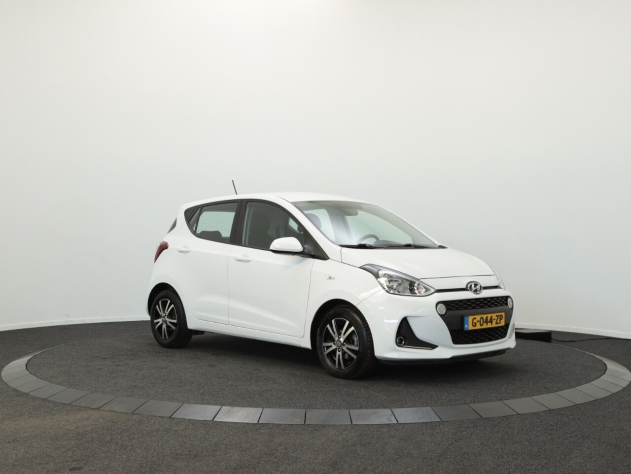 Hyundai i10 - 1.0i Comfort | Navigatie | DAB | Carplay | Airco | Cruise Contro - AutoWereld.nl
