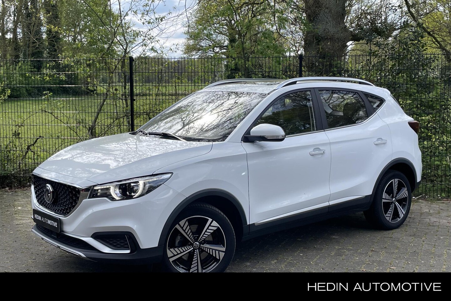 MG ZS - EV Luxury 45 kWh Panorama Dak | Cruise Control Adaptief | Camera - AutoWereld.nl