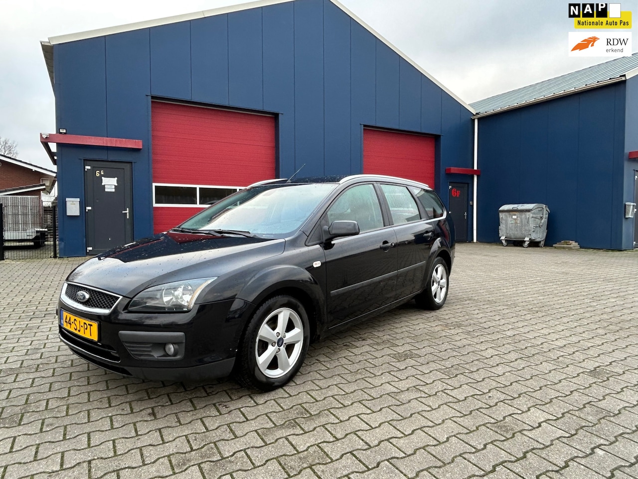 Ford Focus Wagon - 1.6-16V Futura Airco - AutoWereld.nl