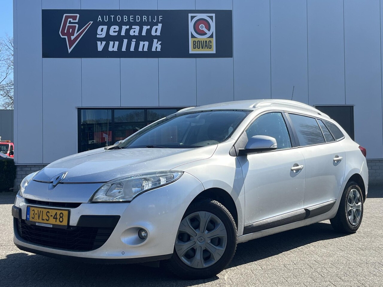 Renault Mégane - 1.5 dCi Expression APK 03-2026 MARGE TREKHAAK - AutoWereld.nl