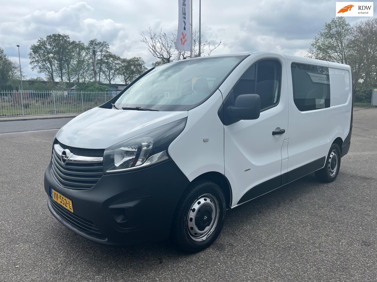 Opel Vivaro - 1.6 CDTI L1H1 DC Edition 1.6 CDTI L1H1 DC Edition - AutoWereld.nl
