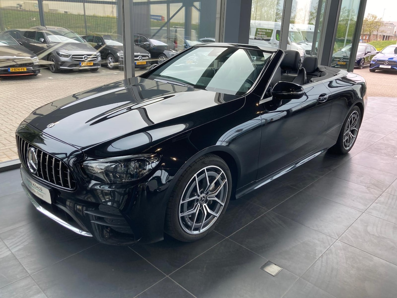 Mercedes-Benz E-klasse Cabrio - 200 AMG Line - AutoWereld.nl