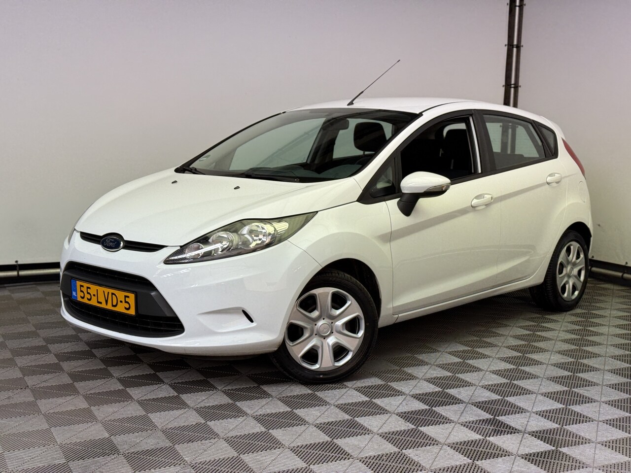 Ford Fiesta - 1.25 Limited 5-drs Airco 1e Eigenaar - AutoWereld.nl