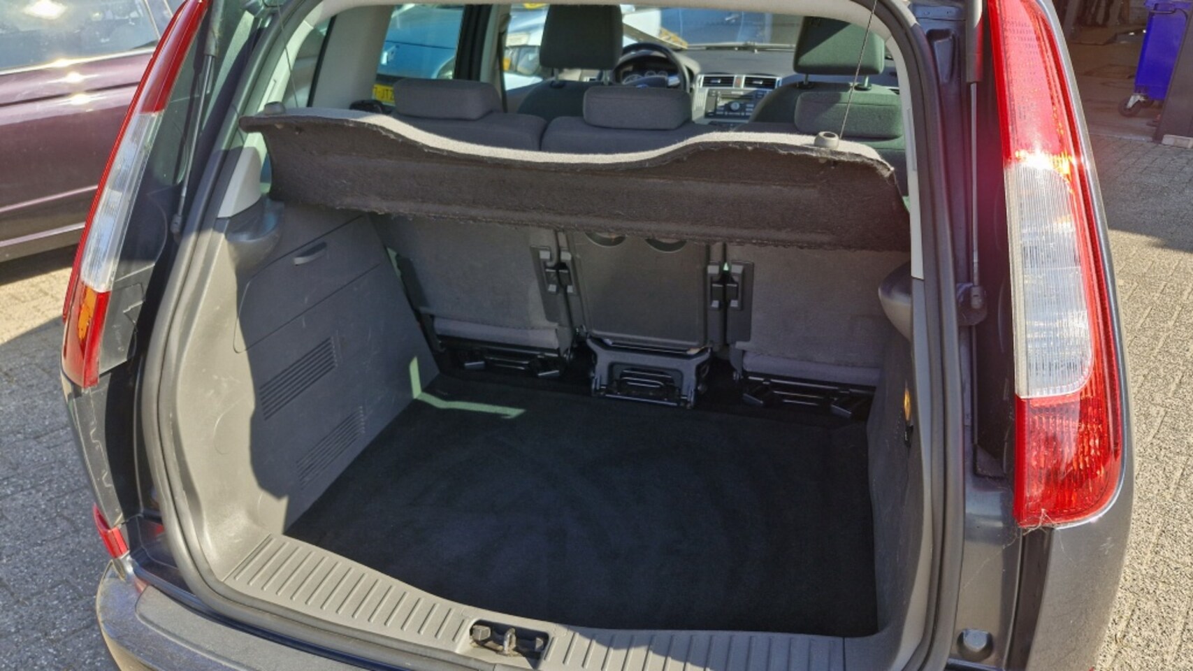 Ford Focus C-Max - 1.8-16V Futura 1.8-16V Futura
