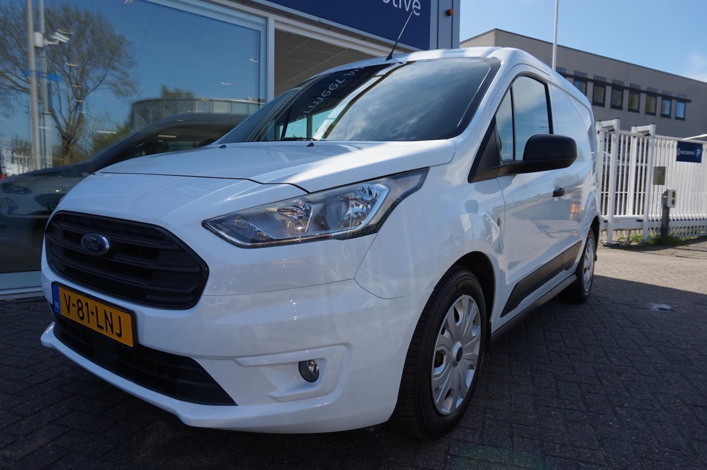 Ford Transit Connect - 1.0 Ecoboost 74Kw L1 |Airco|Schuifdeur|Navi|Cruise|Camera - AutoWereld.nl