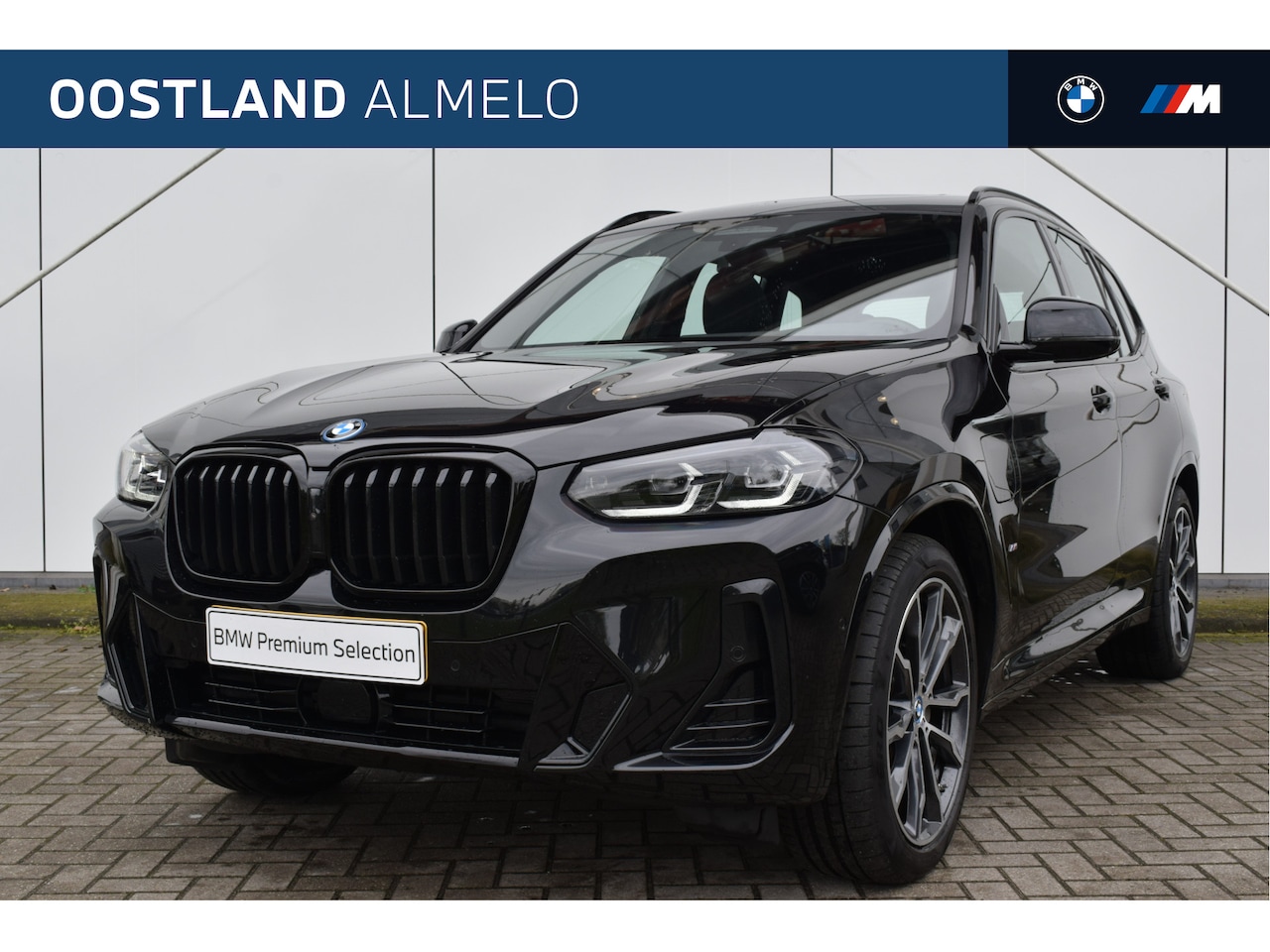 BMW X3 - xDrive30e High Executive M Sport Automaat / Panoramadak / Sportstoelen / Adaptieve LED / P - AutoWereld.nl