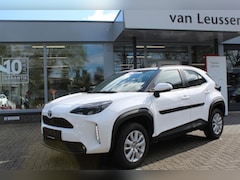 Toyota Yaris Cross - 1.5 HYBRID STOEL-STUUR & WISSERVERW. HEAD-UP DISPLAY EL-ACHTERKLEP KEYLESS