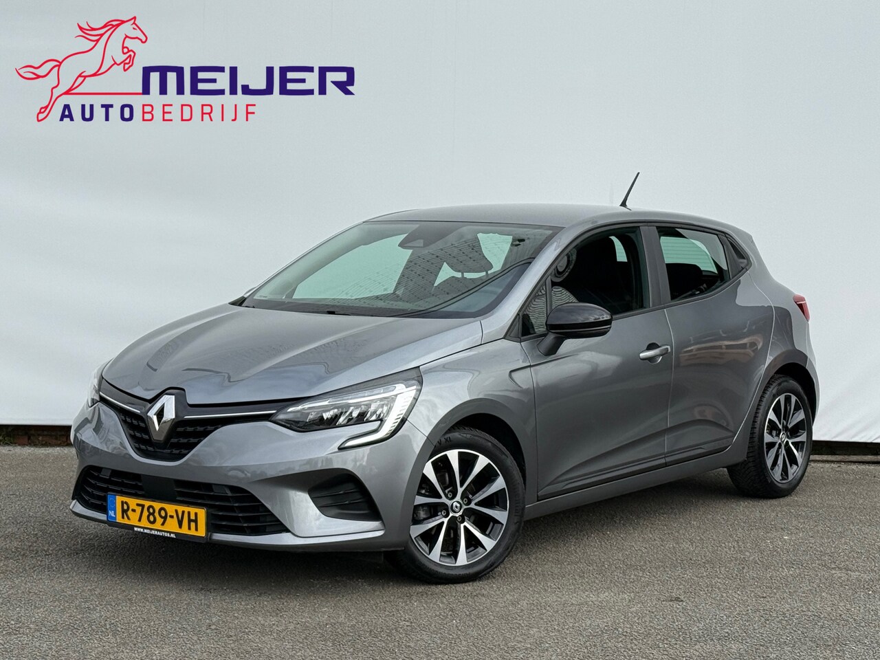 Renault Clio - 1.0 TCe 90 Equilibre LED | Sportvelgen | Clima | Cruise | Parkeersensoren !! - AutoWereld.nl