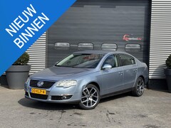Volkswagen Passat - 1.8 TFSI Comfortline | Navigatie | Lichtmetalen Velgen | Climate Control | Trekhaak |