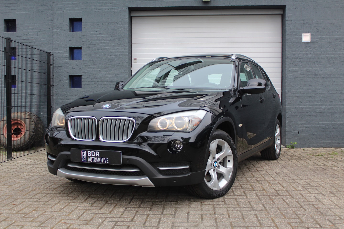 BMW X1 - xDrive28i Executive 245pk|Pano|Camera|xenon|pdc - AutoWereld.nl