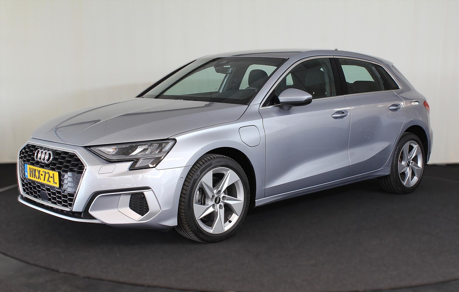 Audi A3 Sportback - 40 TFSI e 204pk PHEV S-tronic Advanced Edition - AutoWereld.nl