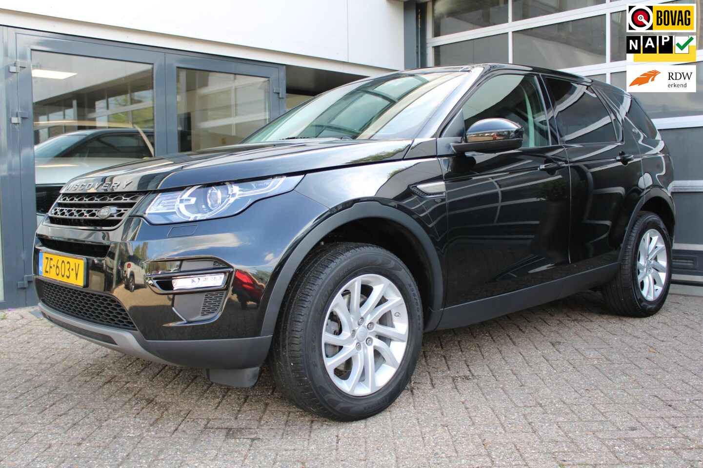 Land Rover Discovery Sport - 2.0 TD4 Urban Series SE 2.0 TD4 Urban Series SE - AutoWereld.nl