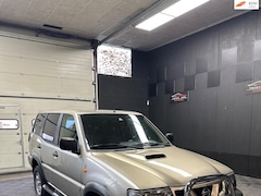 Nissan Terrano ll - 3.0 Di Luxury SR-B | Airco | Grijs Kenteken | Nieuwe APK |