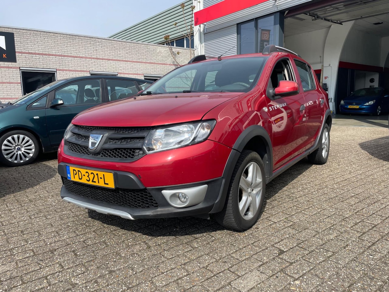 Dacia Sandero Stepway - 0.9 TCe Lauréate - AutoWereld.nl