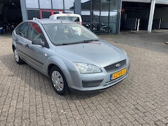 Ford Focus - 1.4-16V Ambiente nette auto