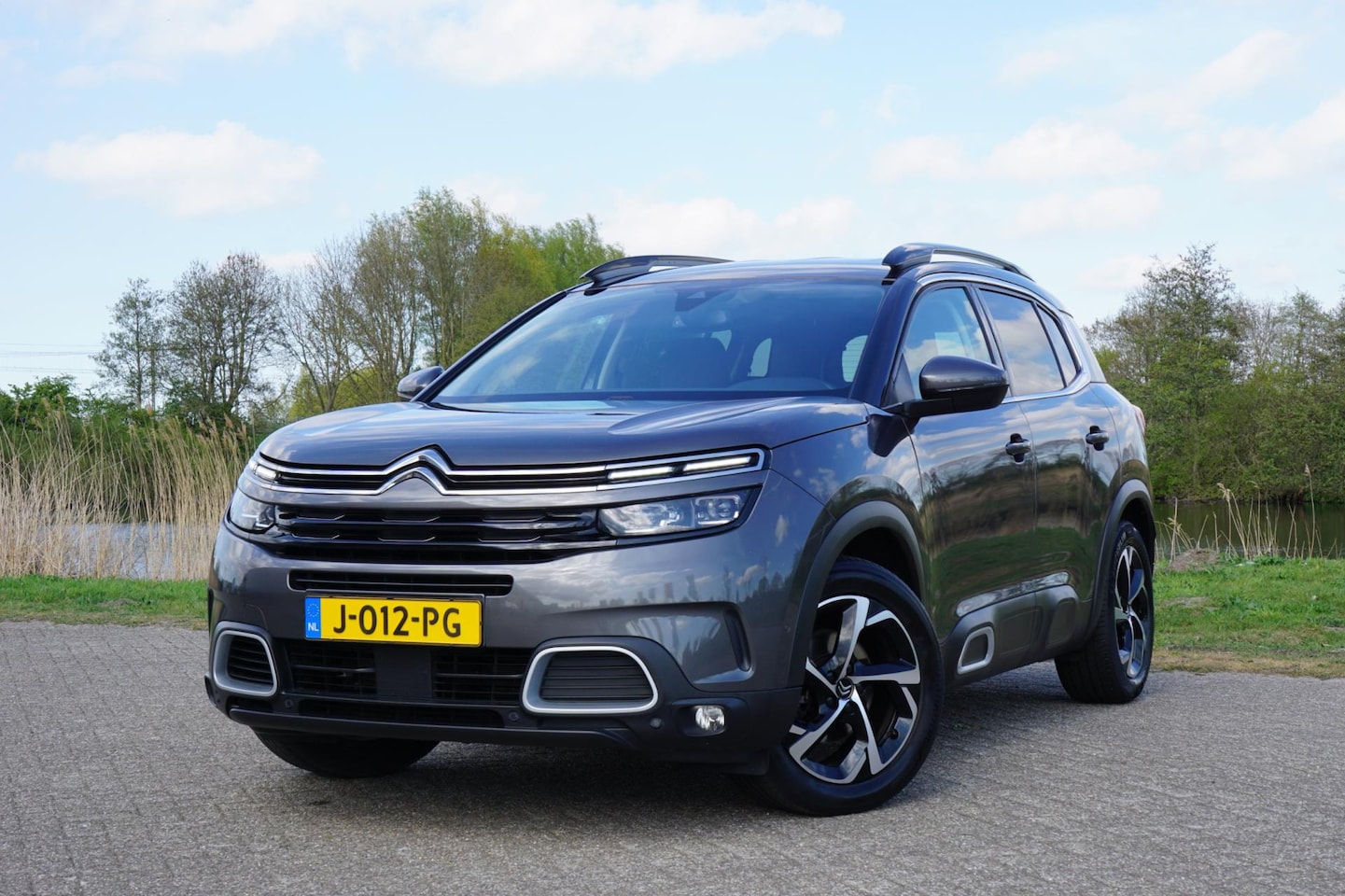 Citroën C5 Aircross - 1.2 PureTech 130pk Business Plus Automaat - Gris Platinium - Leder/Carplay/Trkhk - AutoWereld.nl