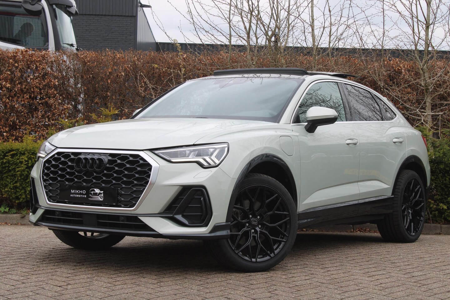 Audi Q3 Sportback - 45 TFSIe | 3x S-Line | Panoramadak | Camera | Dode hoek | Lane assist | Adaptive cruise | - AutoWereld.nl