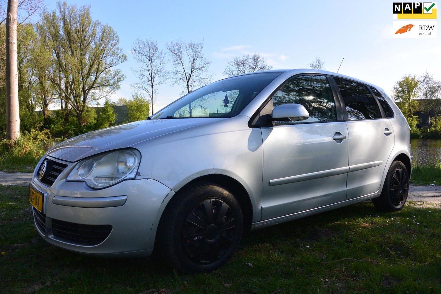 Volkswagen Polo - 1.4-16V Optive*5deurs*airco*navigatie*apk - AutoWereld.nl