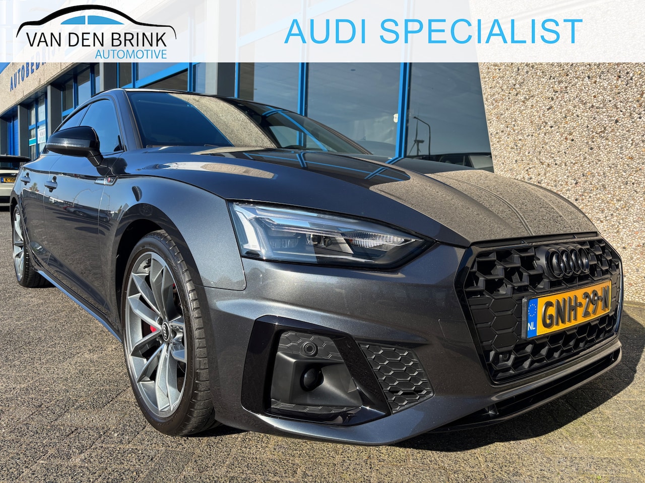 Audi A5 Sportback - 40 TFSI S-line Black Pano Audi gar.09-2027 - AutoWereld.nl