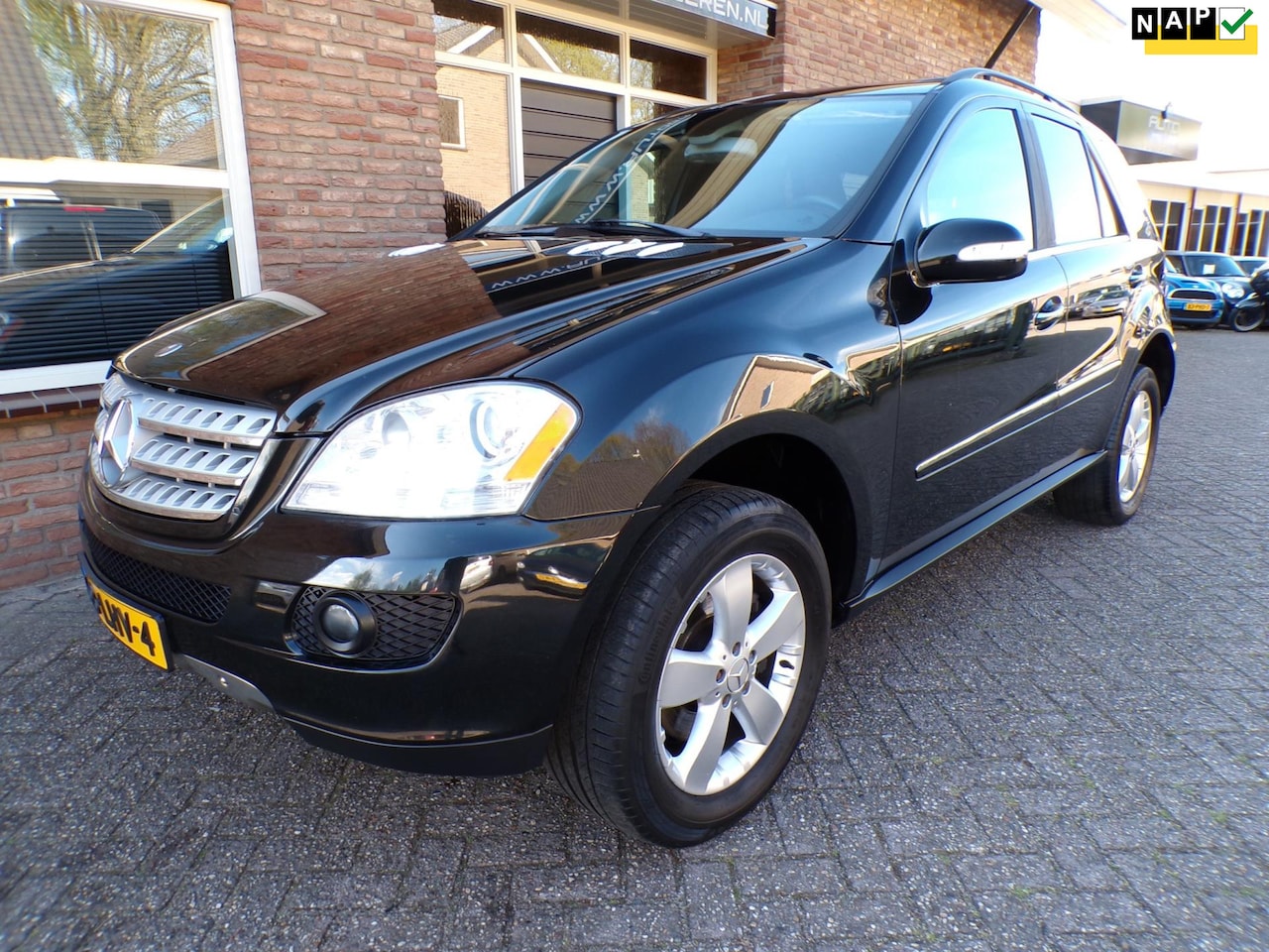 Mercedes-Benz M-klasse - 500 Automaat / Leder / Navi / Schuifdak - AutoWereld.nl