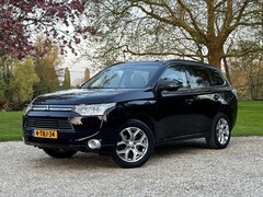 Mitsubishi Outlander - 2.0 4WD PHEV Instyle, Schuifdak