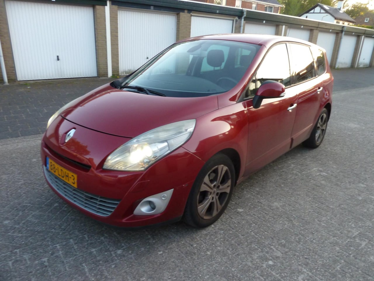 Renault Grand Scénic - 1.4 TCe Dynamique 1.4 TCe Dynamique - AutoWereld.nl