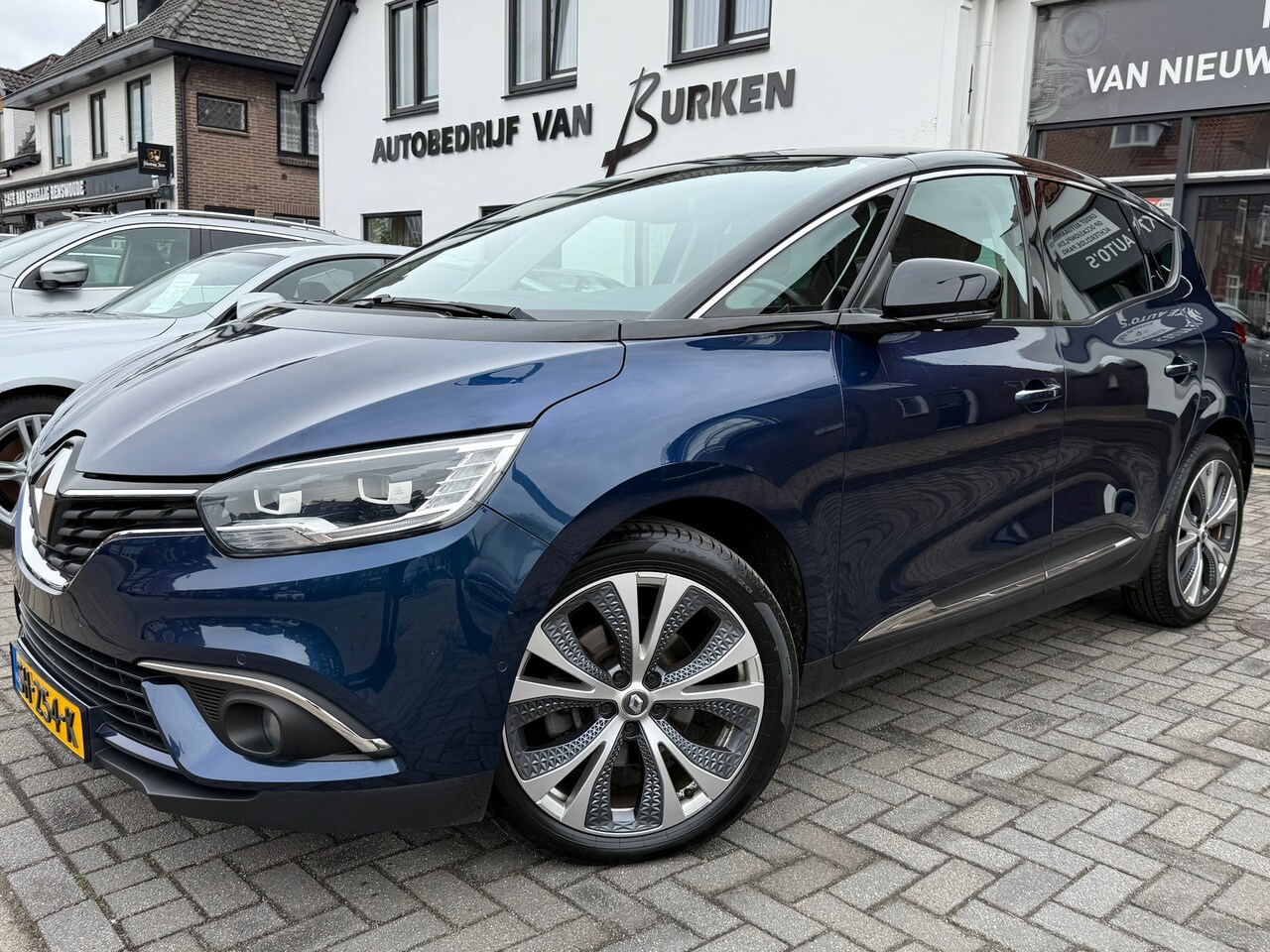 Renault Scénic - 1.2 TCe Collection 1.2 TCe Collection, Navigatie,Achteruitrij camera,Trekhaak,Parkeersensoren - AutoWereld.nl