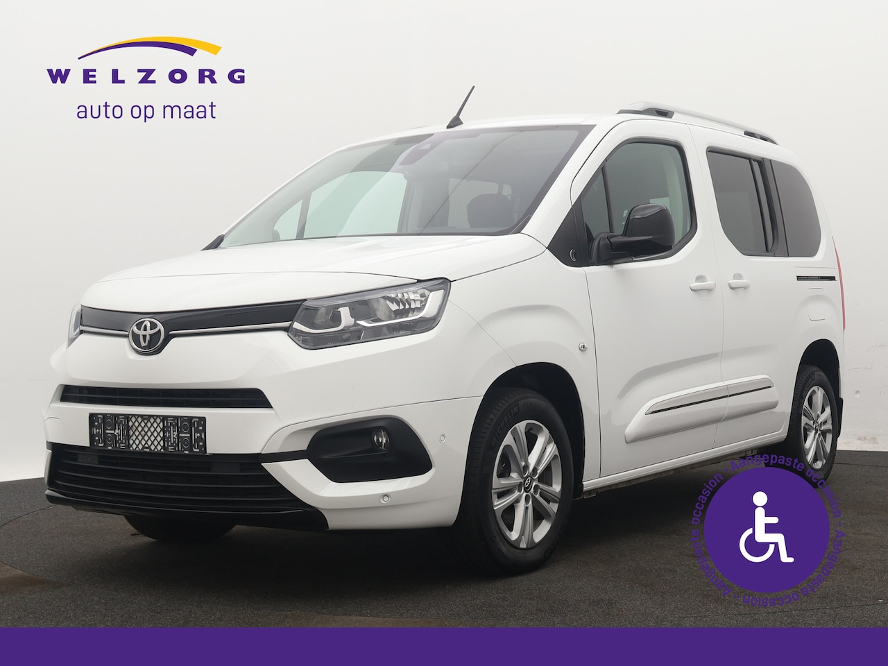 Toyota ProAce City Verso - 1.2 Turbo Direct leverbaar! Rolstoelauto - AutoWereld.nl