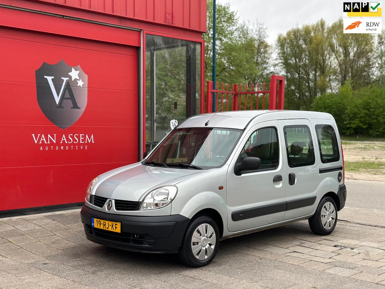 Renault Kangoo - 1.6-16V|2X DEUR|AUTOMAAT|AIRCO - AutoWereld.nl