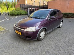 Opel Corsa - 1.2-16V Essentia Automaat Airco