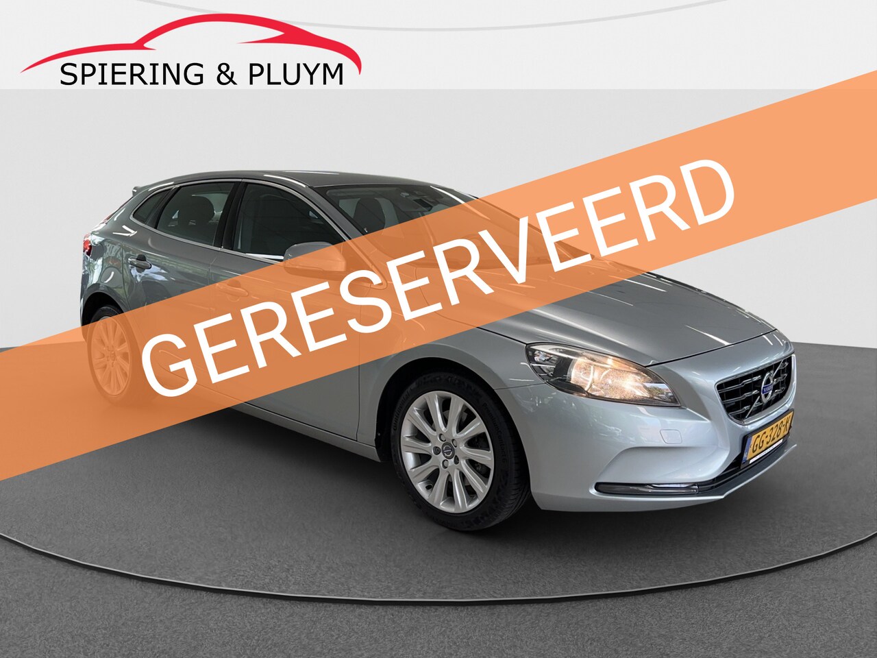Volvo V40 - 1.6 T4 Momentum | 180pk | Trekhaak | PDC | Automaat | Navi - AutoWereld.nl