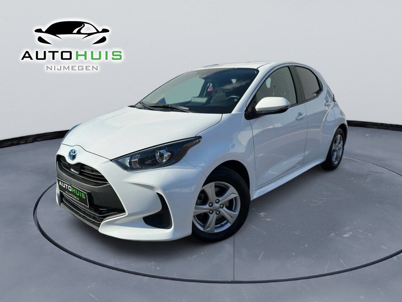 Toyota Yaris - Cruise controle Stoelverwarming Achteruitrijcamera Inc btw - AutoWereld.nl