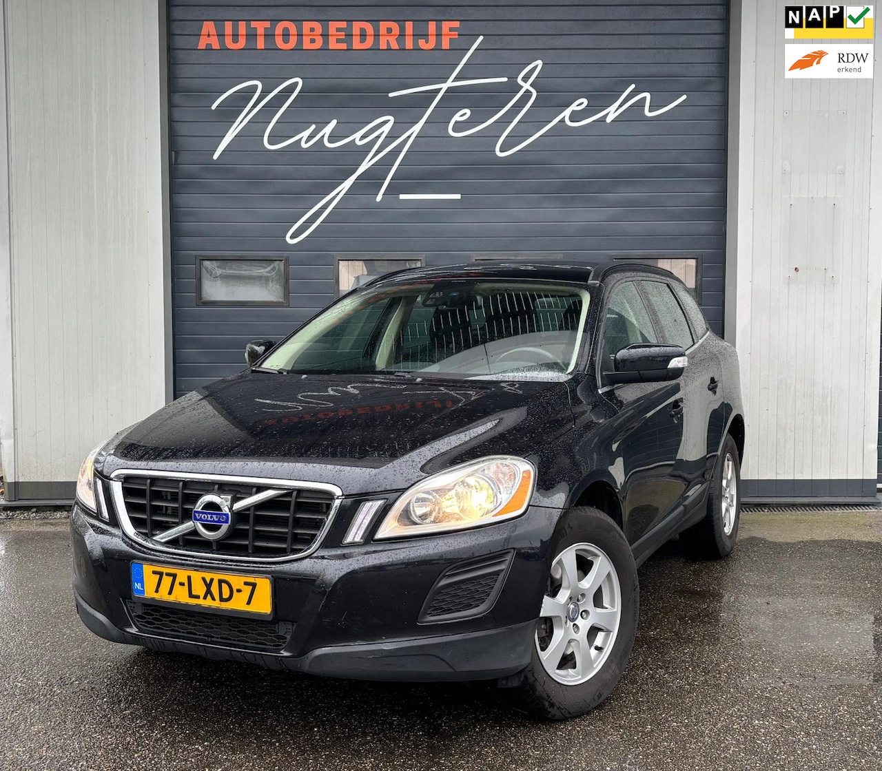 Volvo XC60 - 2.0T Momentum Automaat|Navi|Camera|Trekhaak - AutoWereld.nl